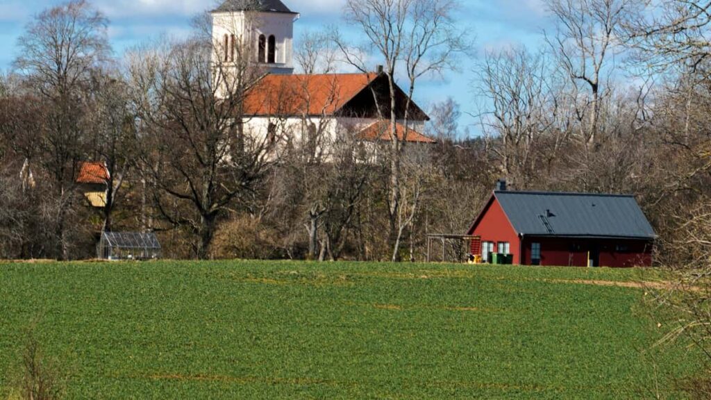 Praktisk guide for svenska annonsorer: hur du hittar och aktiverar Pinterestskapare i Ecuador for reactionkampanjer kring album, med taktiker, verktyg och riskhantering.