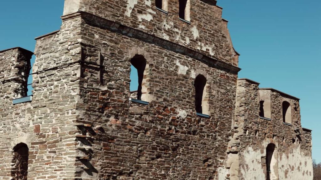 Praktisk guide for svenska kreatorer: hur du nar kinesiska varumarken via OnlyFans, bygger fortroende och landar langsiktiga samarbeten utan fluff.