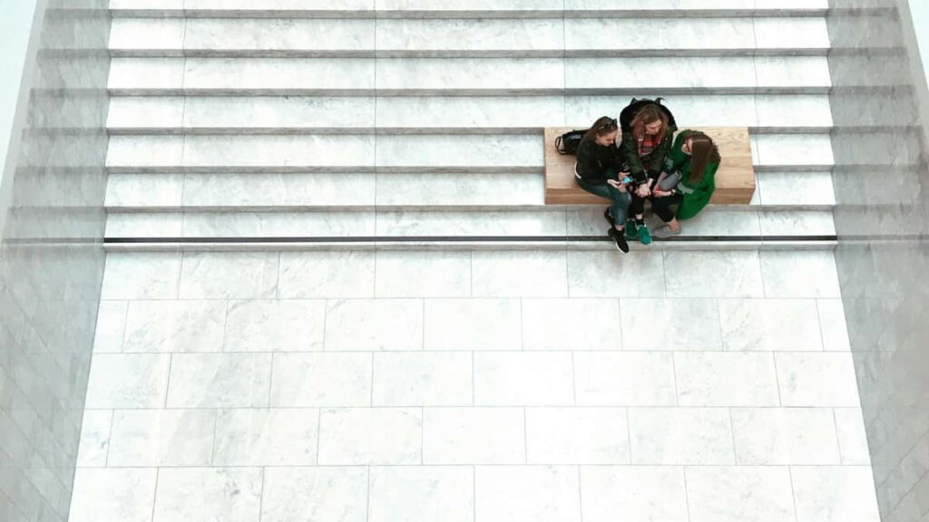 Praktisk guide for svenska annonsorer: hur du hittar bolivianska SoundCloudcreators for att marknadsfora mobilspel, med lokala taktik, samarbetsformatsforslag och kreativa kampanjideer.